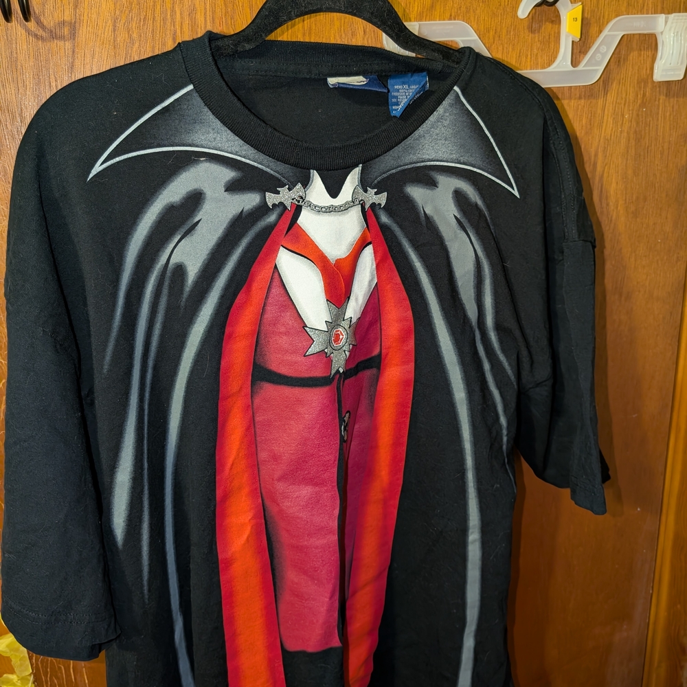 VTG UNIVERSAL STUDIOS MONSTERS SHIRT DRACULA, Size Adult Xl, Made In USA